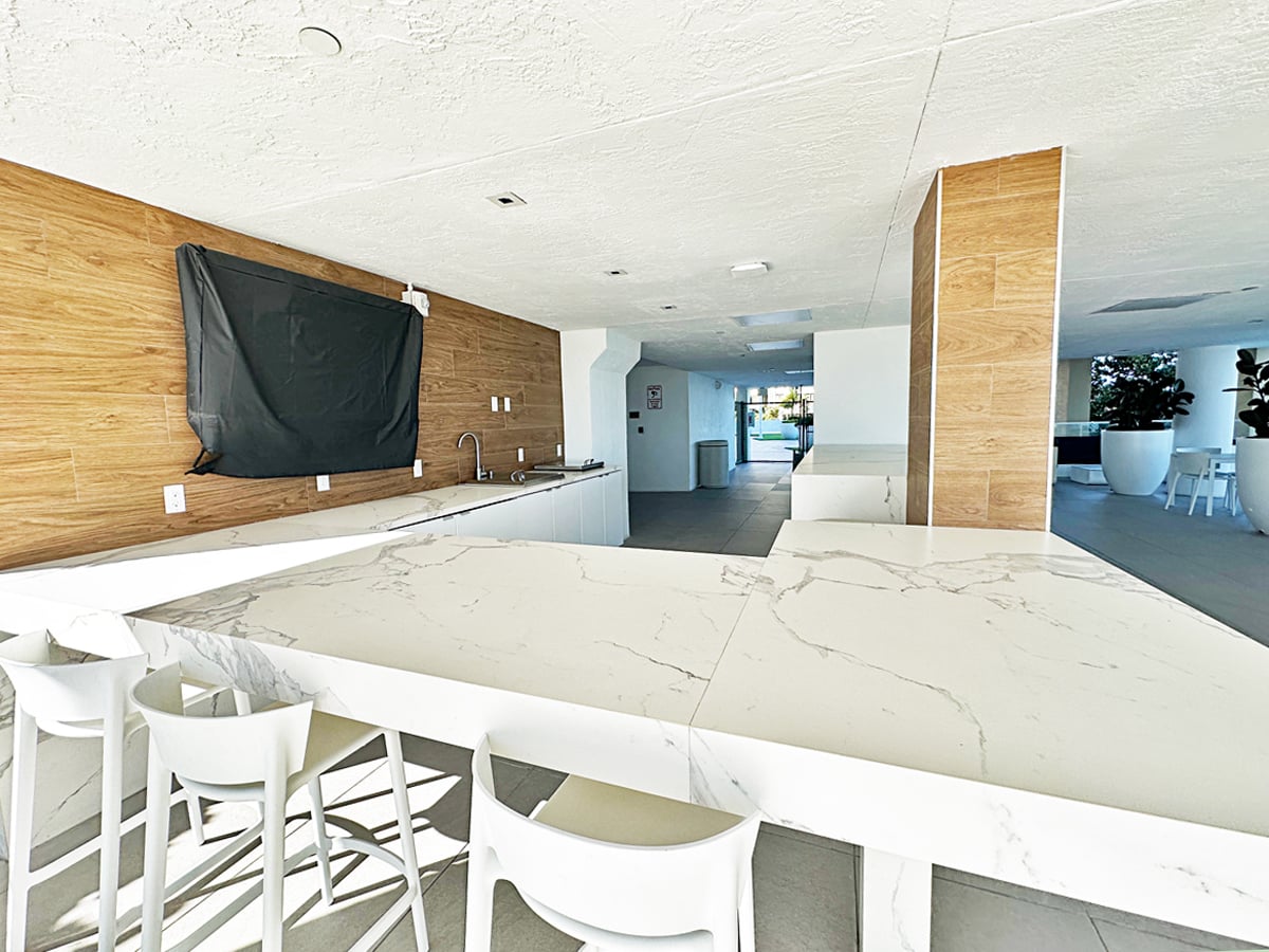 Isola Brickell Key - Exterior Kitchen