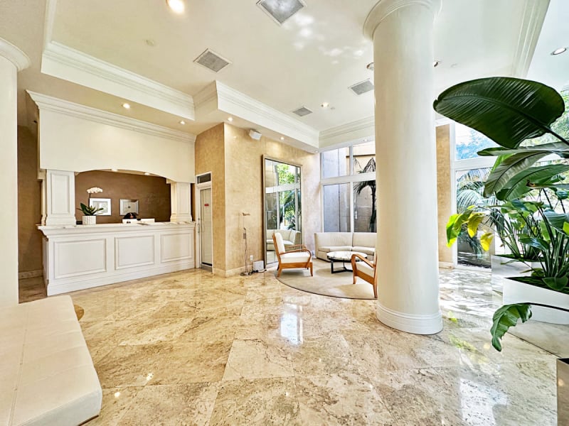 Isola Brickell Key - Lobby